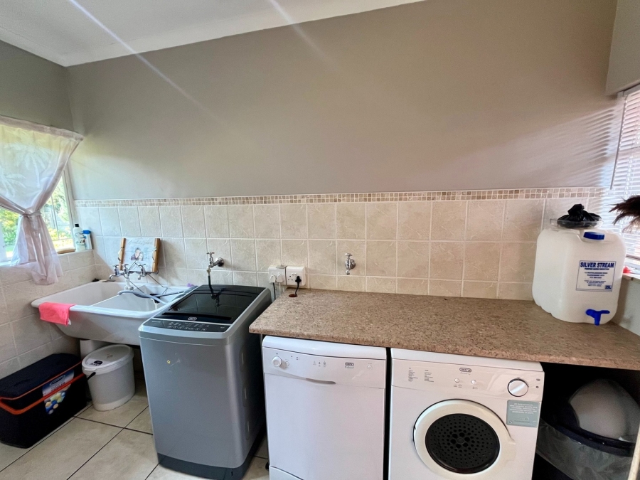 3 Bedroom Property for Sale in Flamwood North West